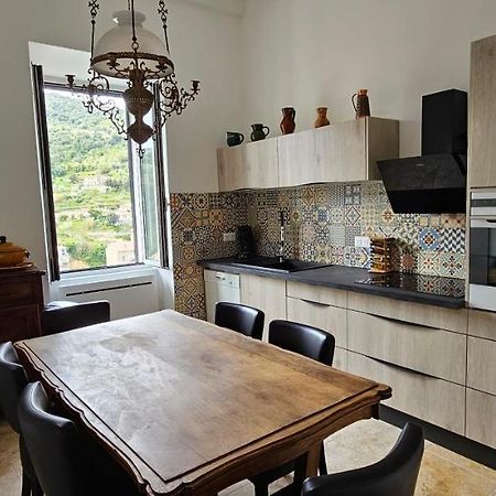 Bel & Ancien Appartement T3 Renove Dans Sartene エクステリア 写真