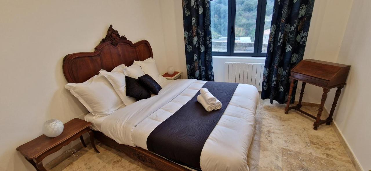 Bel & Ancien Appartement T3 Renove Dans Sartene エクステリア 写真