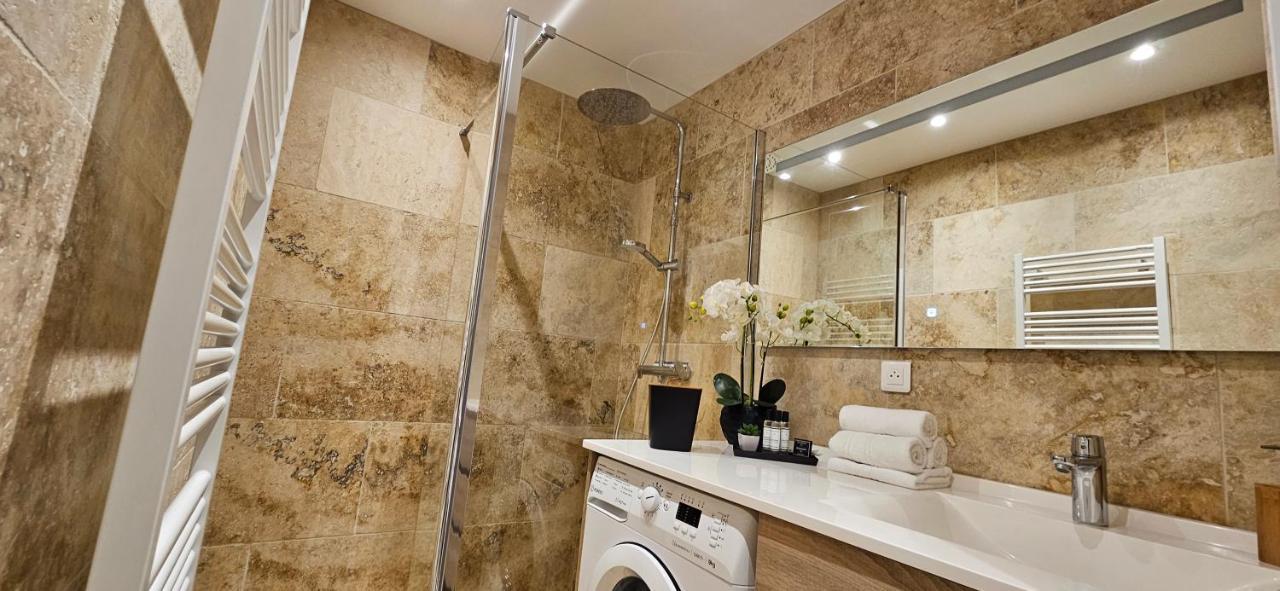 Bel & Ancien Appartement T3 Renove Dans Sartene エクステリア 写真