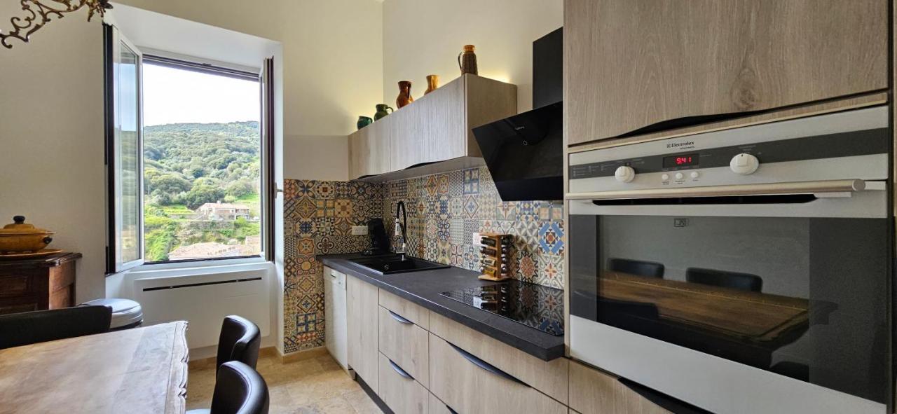 Bel & Ancien Appartement T3 Renove Dans Sartene エクステリア 写真