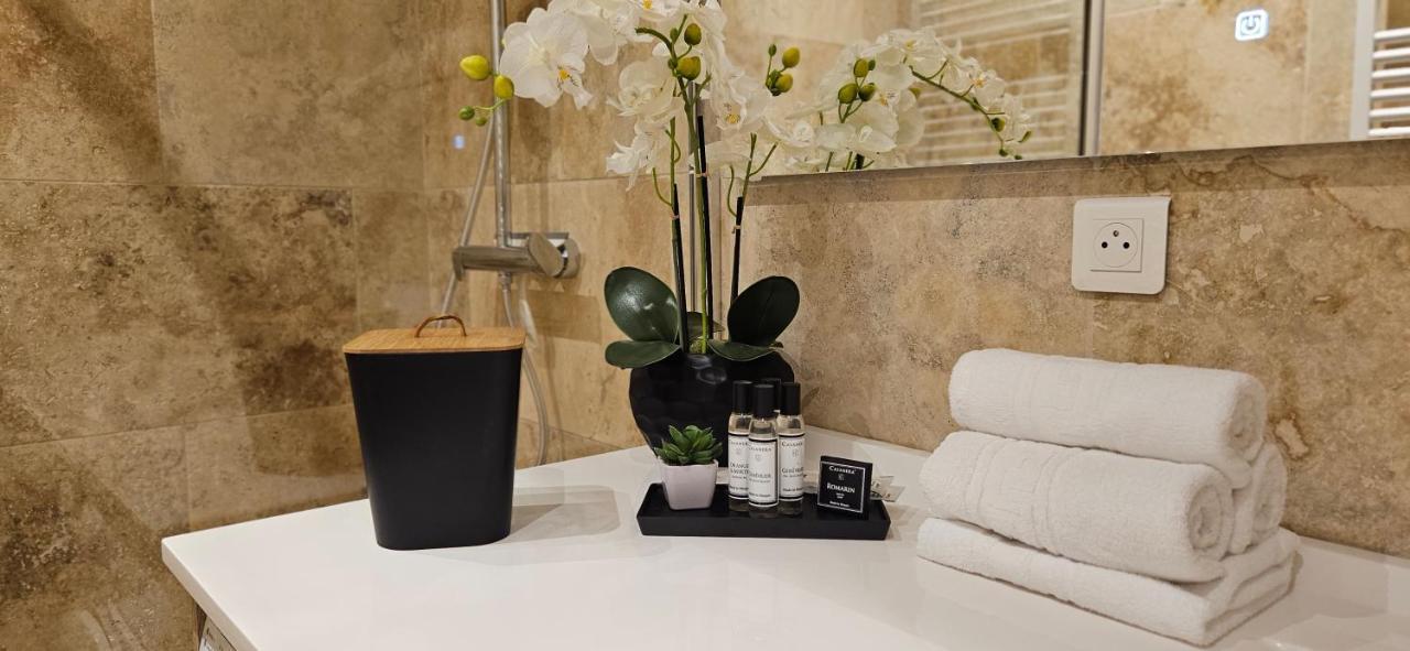 Bel & Ancien Appartement T3 Renove Dans Sartene エクステリア 写真